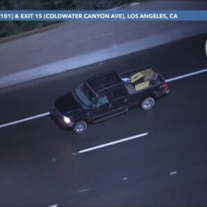 Officers chase suspect in dangerous pursuit through L.A. County