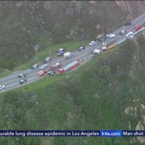1 killed after car crashes off cliff in Malibu
