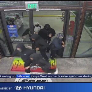 Flash robbery crew wanted for ransacking Southern California stores