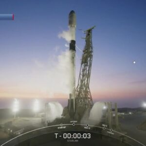 Falcon 9 successfully takes off from Vandenberg SFB with Starlink satellites aboard Tuesday