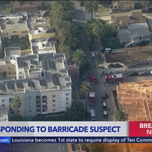Suspect barricades themself inside Glendale apartment building