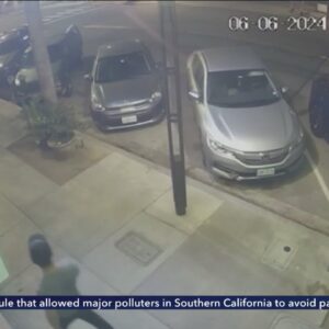 Vandal goes on window-smashing spree in downtown Long Beach