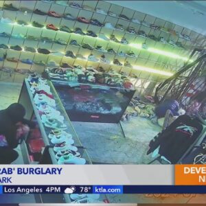 Police searching for suspects from smash-and-grab at South Los Angeles clothing store