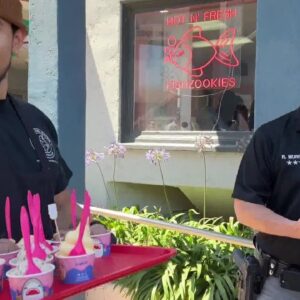 "Cones with a Cop" brings officers and people together at Coastal Cone in Ventura