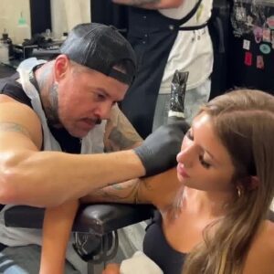 Seaside Tattoo Show shows tattoo artists at work