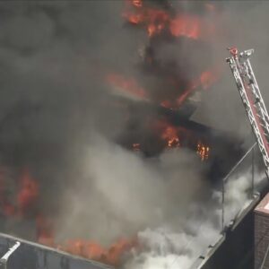 Firefighters battle commercial building fire in downtown L.A.