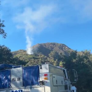 Fire teams quickly contain vegetation fire off Coyote Road in Montecito