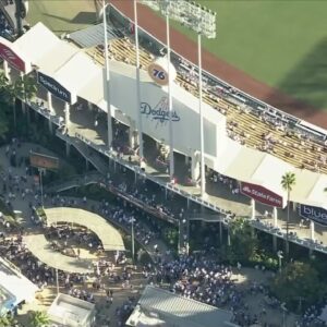 Sky5 Video: Dodgers fans arrive at Dodger Stadium ahead of World Series Game 1