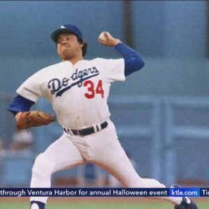 Fans remember Dodgers legend Fernando Valenzuela's impact on L.A.