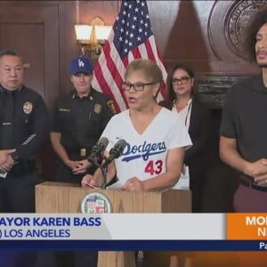 Mayor Karen Bass celebrates Dodgers World Series victory