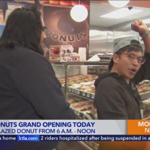 Randy's celebrates Culver City opening with free donuts, raffle