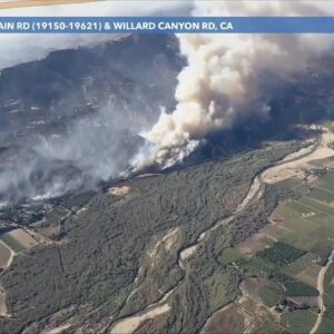 Sky5 Coverage: Mountain Fire threatens Santa Paula