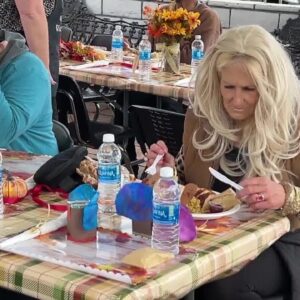 Ventura County Rescue Mission breaks Thanksgiving bread in Oxnard