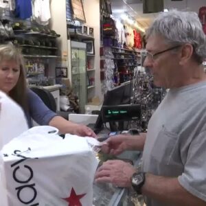 '12 Days of Gifting' promotion helping ring up business at Santa Maria Town Center mall