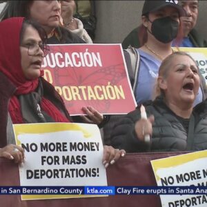 Activists prepare for battle over immigrants' rights in California