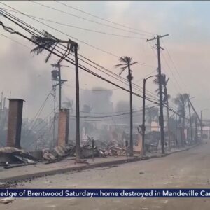 Palisades Fire evacuees start returning, checking on homes before curfew