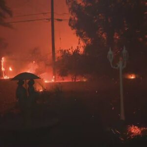 Fast-moving Eaton Canyon fire ignites near Altadena