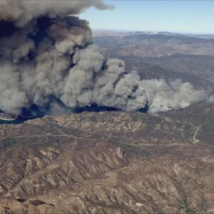 Wildfire explodes near Castaic, California