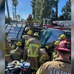 Four injured after car crash in Ventura Saturday afternoon