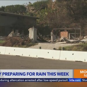 Los Angeles County officials preparing for rain in vulnerable burn zones