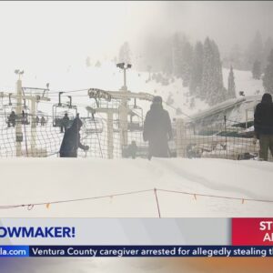 Snowstorm hits Southern California mountain communities